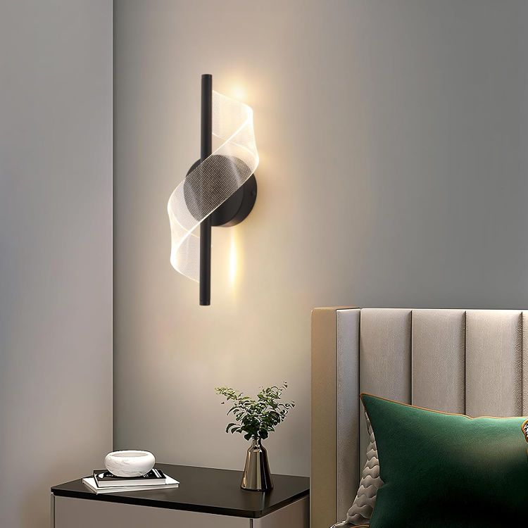 Modern Spiral LED Wall Light – Dimmable Wall Sconce for Bedroom, Bathroom, and Living Room