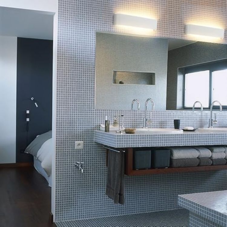 Energy saving LED wall lamp suitable for bathroom and corridor