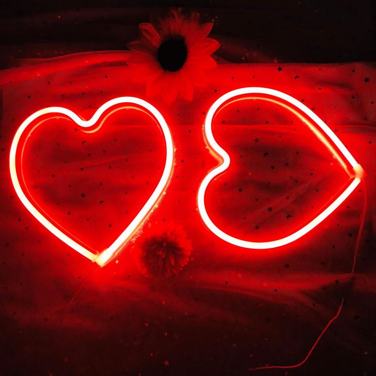 Romantic red heart neon décor light
