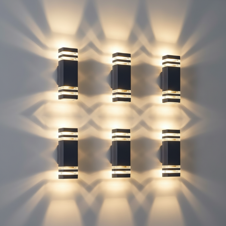 Durable cast aluminum outdoor wall light