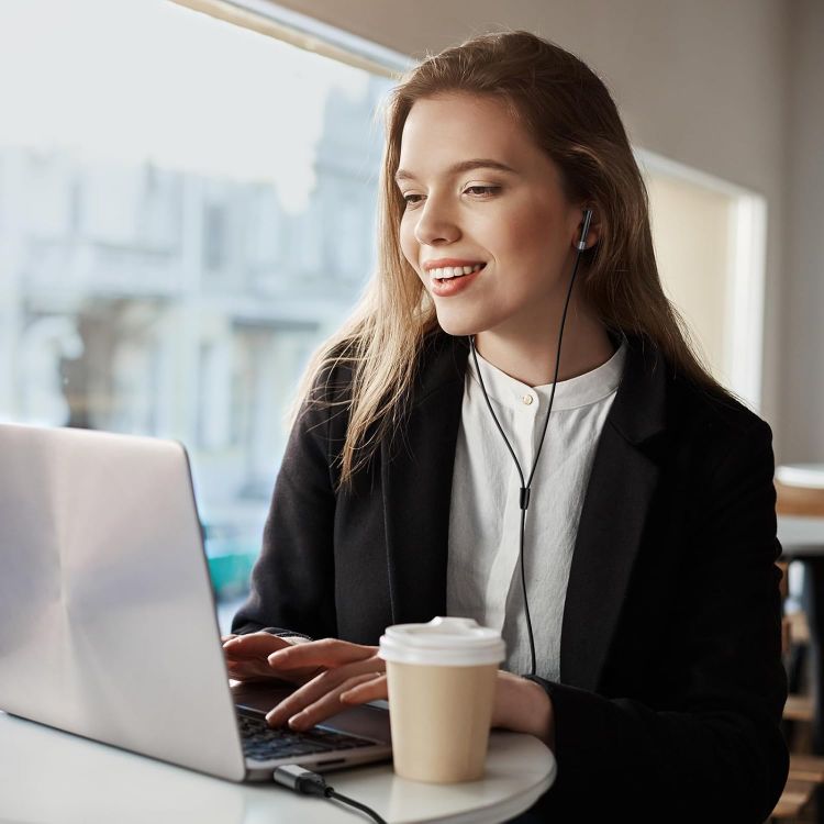 Picture of USB-C Headphones with Mic & Volume Control – Wired Earbuds for iPhone 17/16/15 Pro, Samsung Galaxy, Pixel & OnePlus