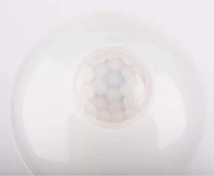 Picture of Motion Sensor LED Bulb B22 5W 450LM, PIR Auto On Off Light Sensitive Security Bulb, Energy Efficient Lighting for Indoor & Outdoor Covered Use