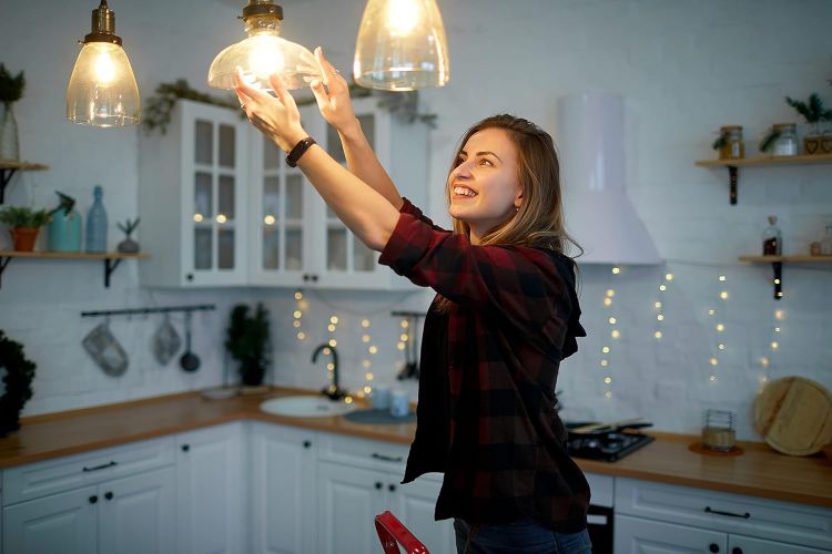 Picture of LED E27 A60 Bulb 6W, 600 Lumens, Natural White 4000K Daylight, Replaces 60W Halogen, 230° Beam Angle, Non-Dimmable, Energy-Efficient LED Light Bulb for Indoor/Outdoor Use, Pack of 4